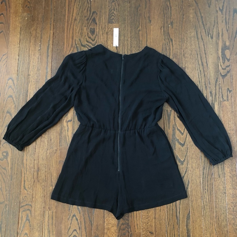 Alice + Olivia Women’s 14 Black Sinclair V-Neck Long-Sleeved Romper - NWT! - Picture 13 of 16